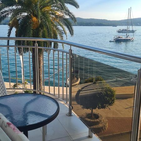 Chic Apartment In The City Center By The Sea Tivat Exterior photo